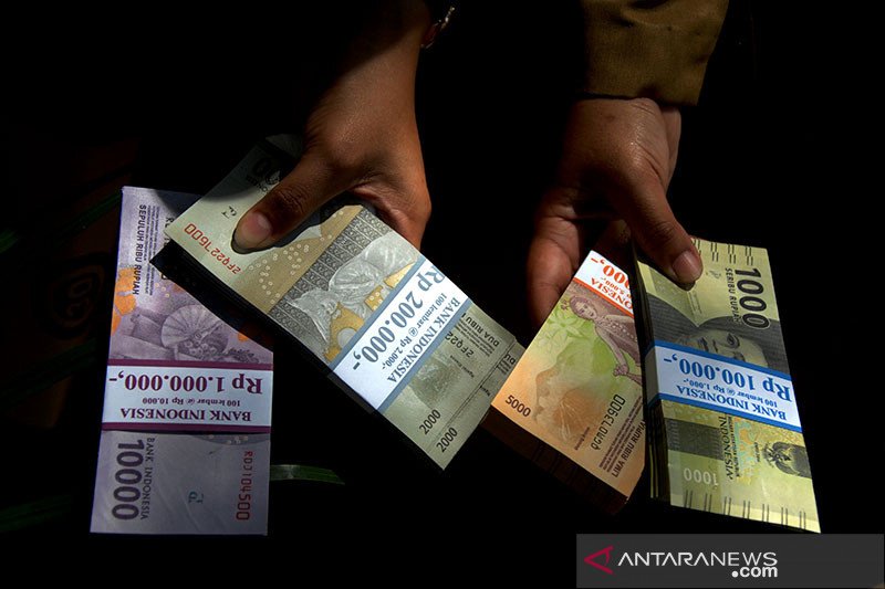 Pandemi COVID-19, Kredit Bank Cuma Tumbuh 1 Persen