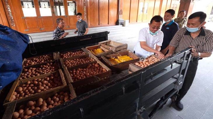 Dukung Penanganan COVID-19, Perkumpulan Peternak Nasional Sumbang Ribuan Telur Ayam