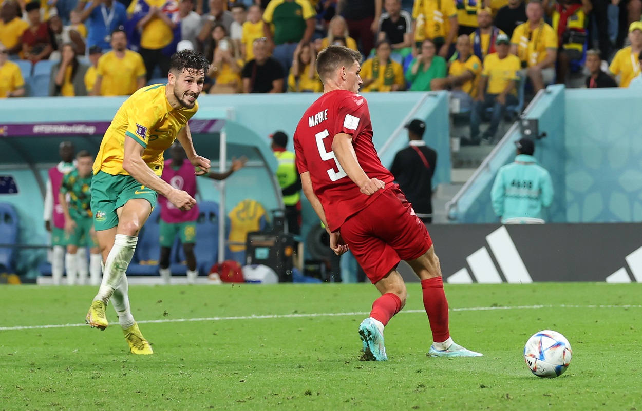 Prancis dan Australia Pastikan Langkah ke-16 Besar