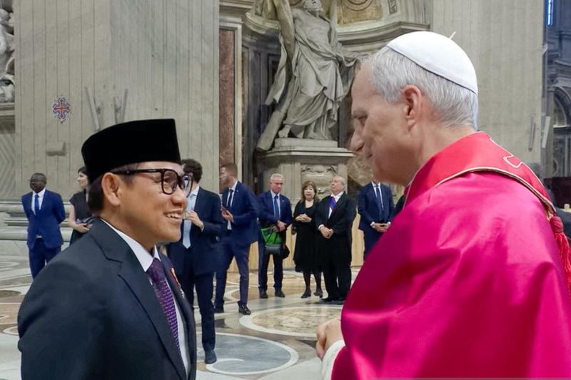Jabat Tangan Paus Leo XIV, Cak Imin: Simbol Persahabatan dan Komitmen Kemanusiaan