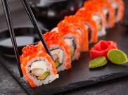 Hobi Makan Sushi? Ternyata Bikin Tubuh Kamu Sehat Banget 