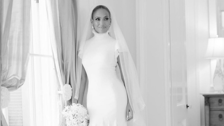 Intip Gaun Pernikahan Menawan Jennifer Lopez