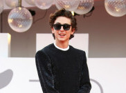 4 Fashion Terbaik di Red Carpet Venice Film Festival 2021 