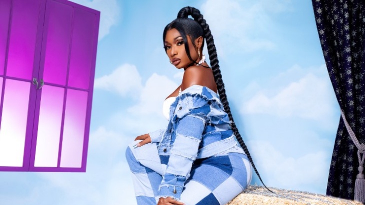 Gandeng Fashion Nova, Megan Thee Stallion Rilis Koleksi Fashion