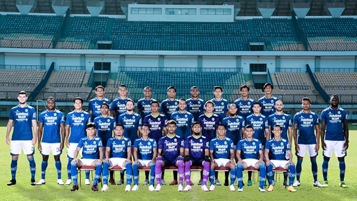 Pelatih Persib Ungkapkan Kekecewaan atas Kekalahan 0-3 dari Persebaya