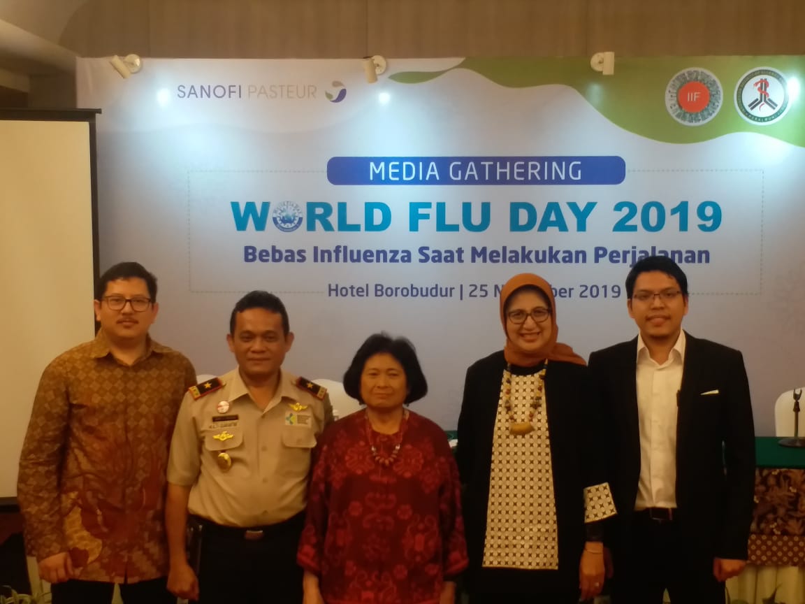 Dr. Cissy B Kartasasmita, SpA(K),PhD (Tengah) (Foto: MP/Iftinavia Pradinantia)