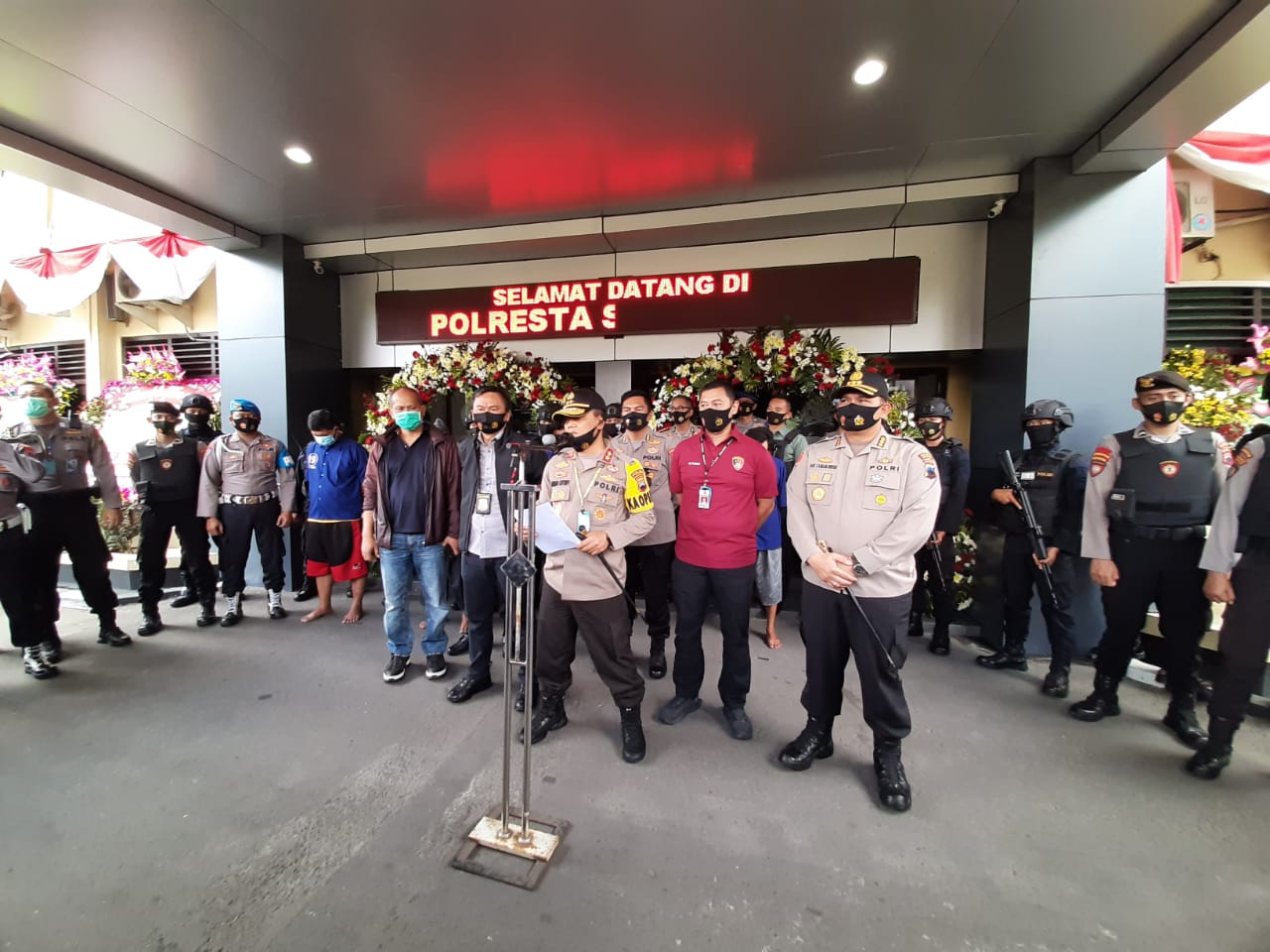 Kapolda Jawa Tengah, Irjen Pol Ahmad Lutfi ungkap kasus pelaku  anarkis bubarkan paksa acara pernikahan atau midodareni di Mapolresta Surakarta, Kamis (13/8). (MP/Ismail)