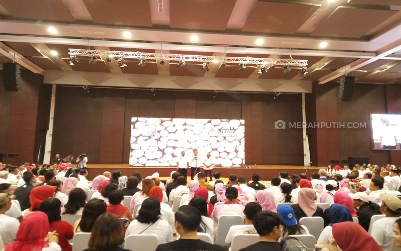 Depan Ribuan Relawan, Jokowi Singgung Hoaks Ratna Sarumpaet Sebagai Teori Propaganda Ala Rusia