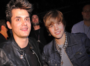 Justin Bieber Batalkan Konser, John Mayer Ikut Membela