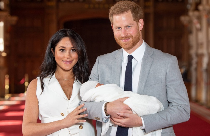 Meghan, Harry, dan Archie. (Foto- Barron's)