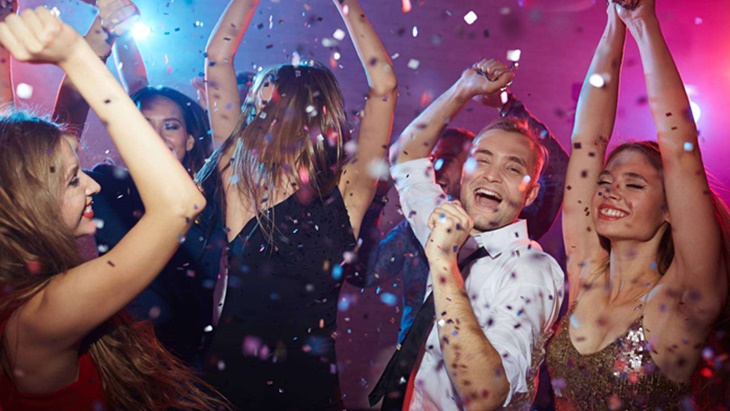 Party Tahun Baru Sesuai Bujet