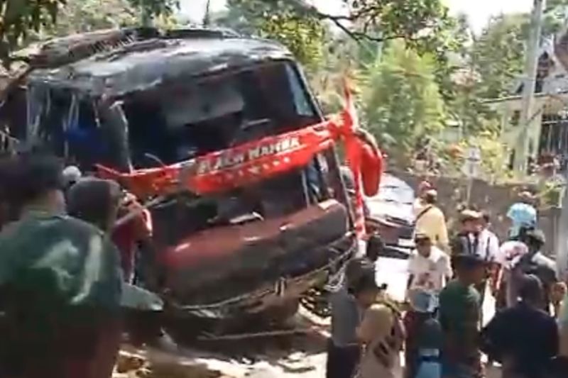 8 Orang Meninggal Akibat Kecelakan Lalu Lintas di Lereng Gunung Bromo, Semua Pegawai RS
