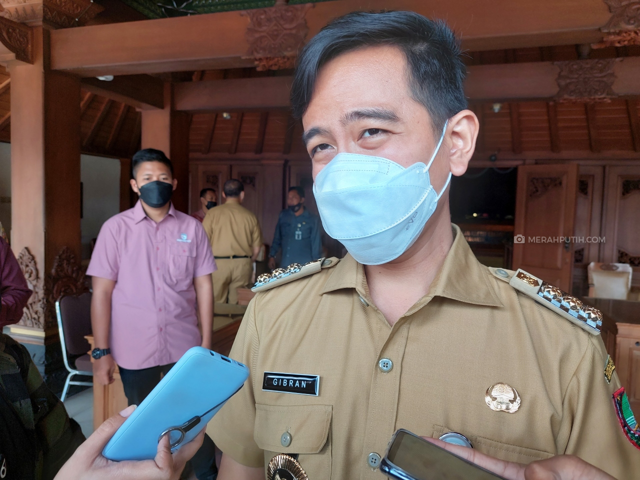 Gibran Tegaskan Stok Vaksin di Solo Aman dan Melimpah