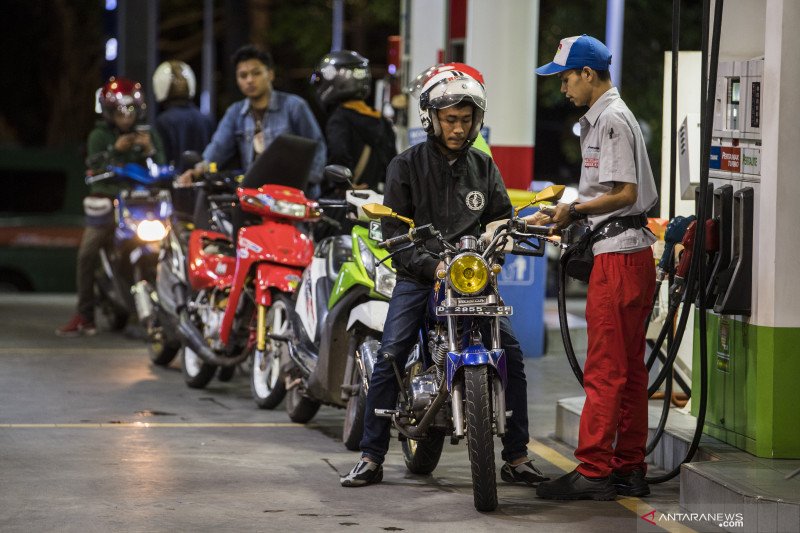 PKB Desak Pertamina Turunkan Harga BBM