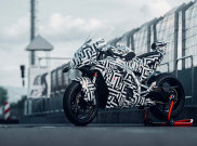 KTM Hadirkan Superbike Jalanan 990 RC R