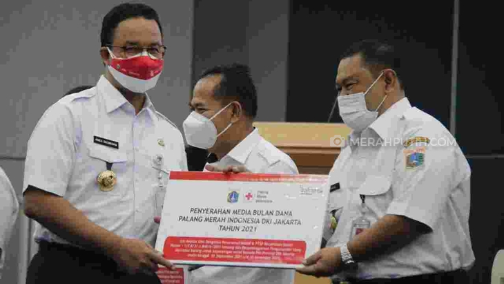 Kukuhkan Panitia Dana PMI, Anies Targetkan Donasi Rp 25 Miliar Tahun 2021