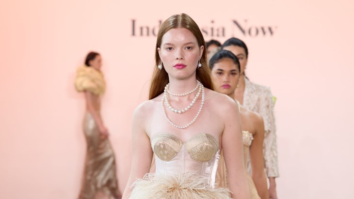 Paduan Satin dan Songket Bikin Nama Indonesia Meroket di NYFW 2024