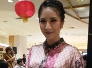 Novita Angie, Quality Time dengan Anak di Supermarket
