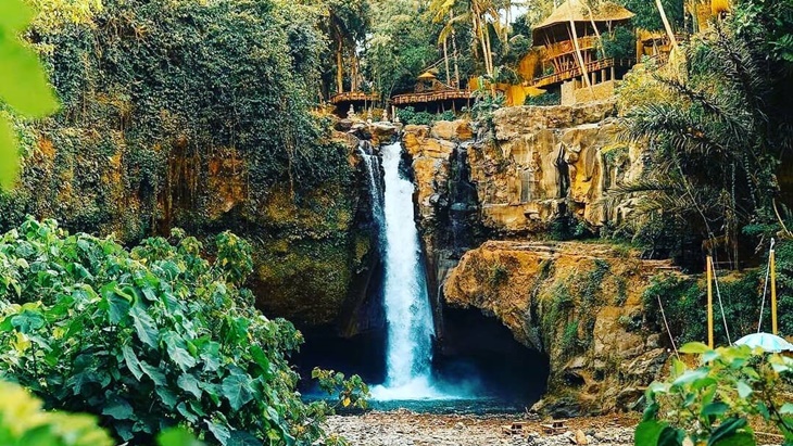 5 Air Terjun Cantik di Pulau Dewata