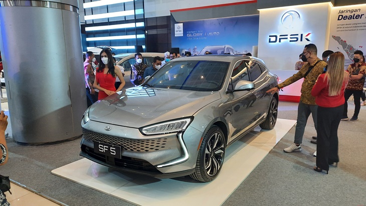 Melihat Lebih Dekat DFSK Seres SF5 di GIIAS Surabaya 2021