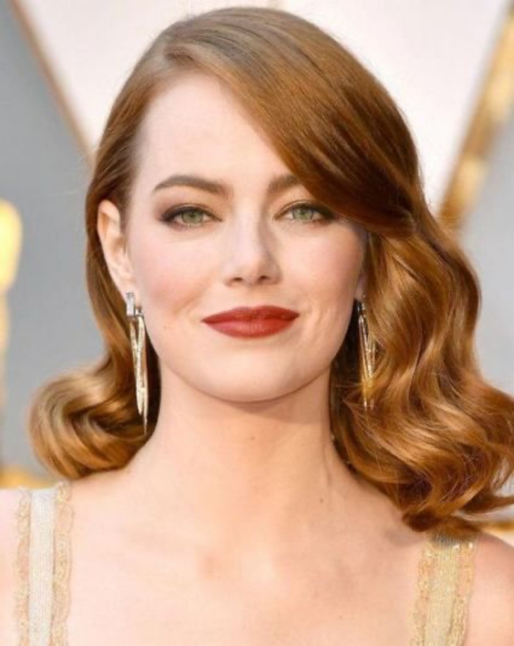 Model rambut medium dengan gelombang sedang. (Foto: pinterest/amiahairstylesmagazine) 