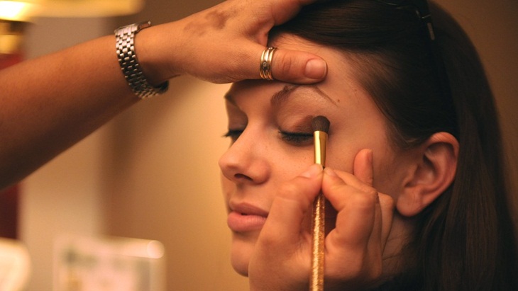 Make up. (Foto: Pixabay/ skeeze)