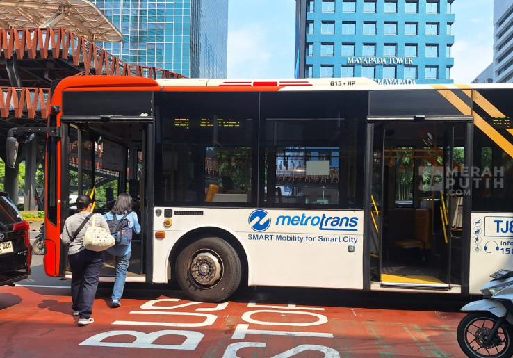 Transjakarta Catat 6.793 Barang Tertinggal selama 2025, Lebih dari 1.800 Dikembalikan