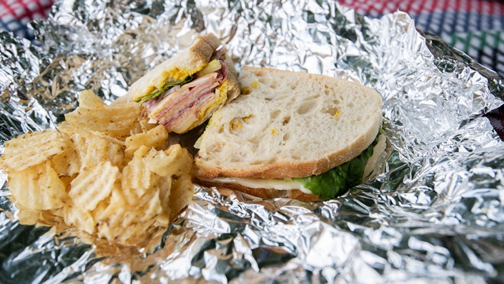 Simpan Makanan Jangan Pakai Aluminium Foil