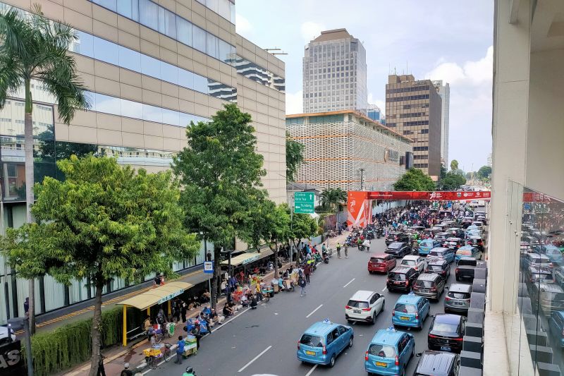 Ada Demo di Depan Bawaslu, Jalan M.H. Thamrin Macet