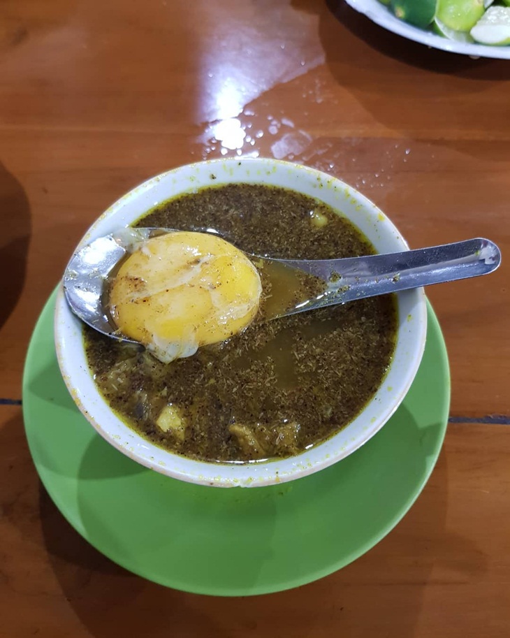 Pallubasa sajian khas Makassar. (Foto: instagram.com/esrom_manurung)