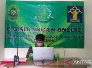 Penendang Sesajen Gunung Semeru Dituntut 7 Bulan Bui Denda Rp 50 Juta
