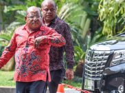 Gubernur Lukas Enembe Kunjungi Kampung Kusta