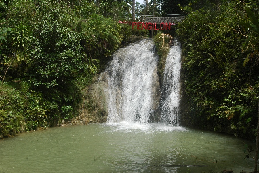 Pemandangan Kedung Pengilon