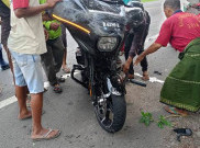 Detik-Detik Harley Bendum Demokrat Hantam Mobil Pick Up Hingga Terpental 100 Meter di Situbondo