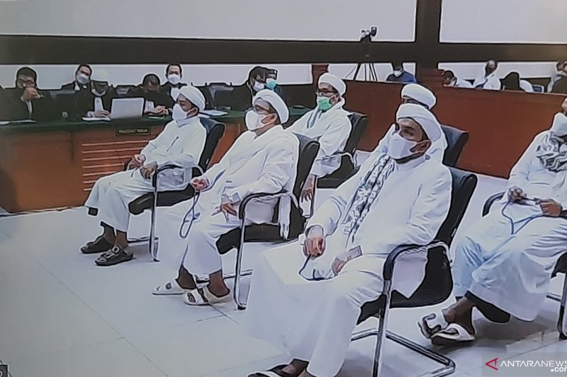 Rizieq Shihab Jalani Sidang Tuntutan Kasus Tes Usap RS UMMI
