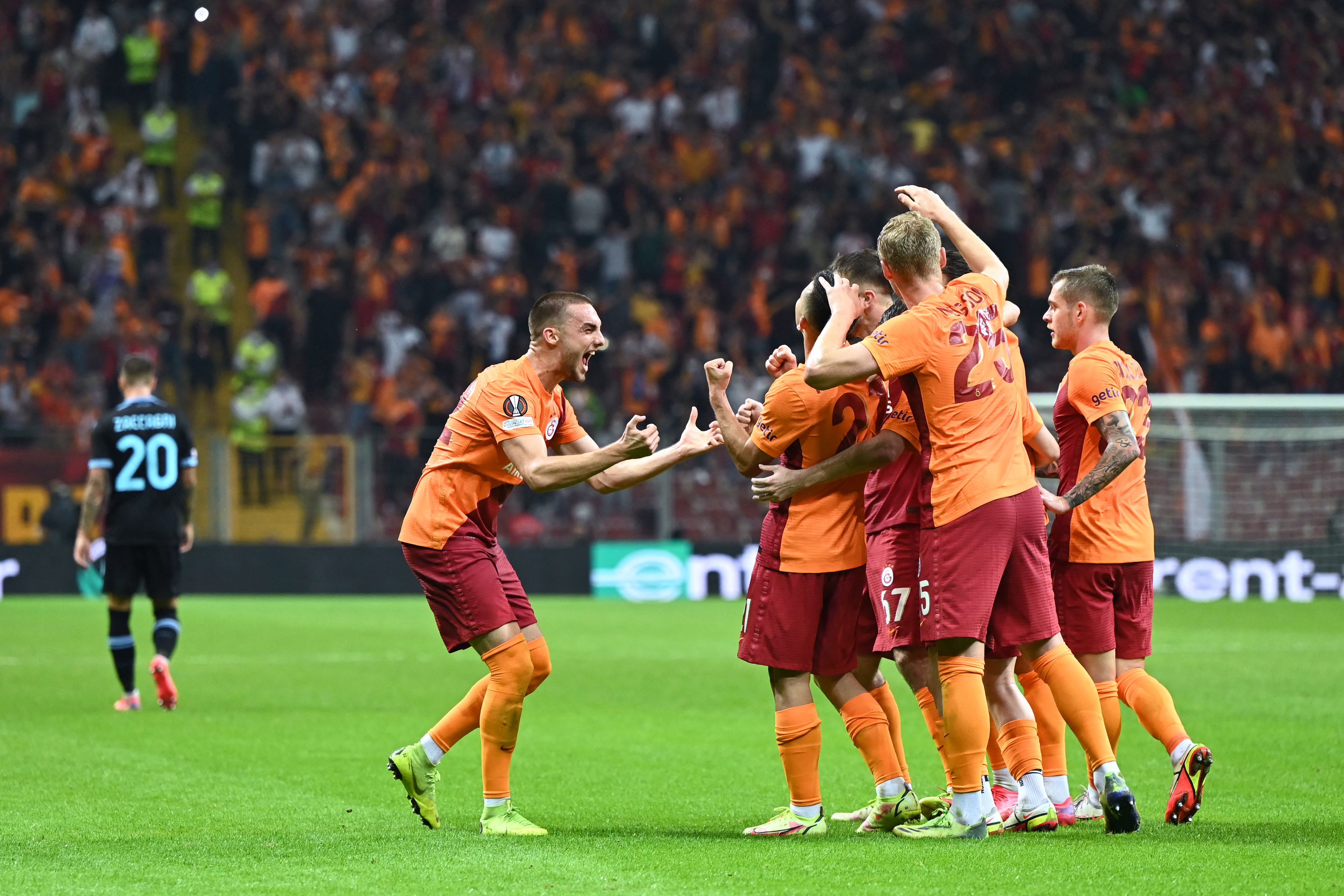 Hasil Matchday Pertama Liga Europa: Lazio Tumbang, Leicester City Imbang