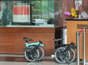 Kasus Bansos, Sekjen Kemensos Serahkan Sepeda Brompton ke KPK