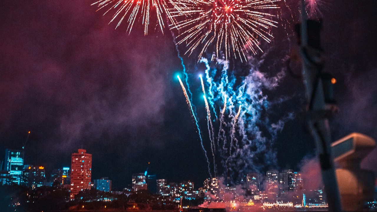 Ide Rayakan Tahun Baru Bersama Keluarga di Tangerang, dari Mall hingga Staycation