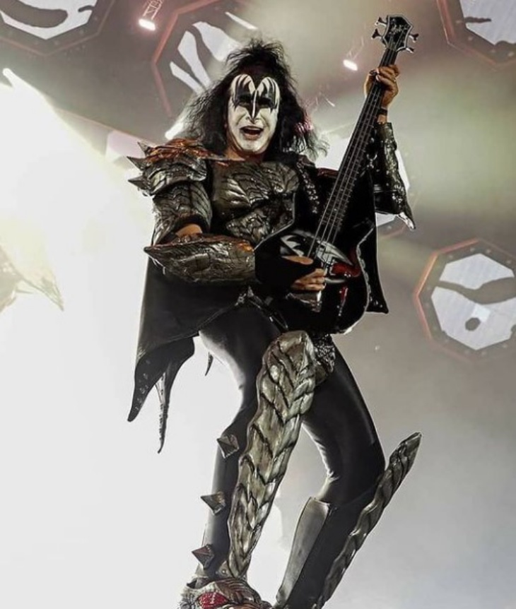 Gene Simmons x Gibson Hasilkan Koleksi Gitar dan Bass Spesial