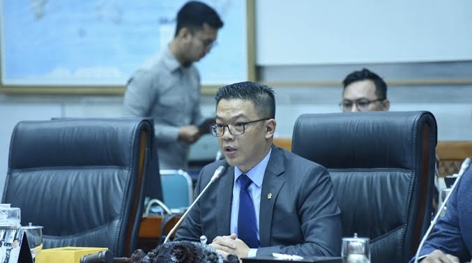 Konflik Timur Tengah Semakin Memanas Usai Amerika Serang Fasilitas Nuklir, Kemlu Percepat Evakuasi Puluhan WNI dari Iran