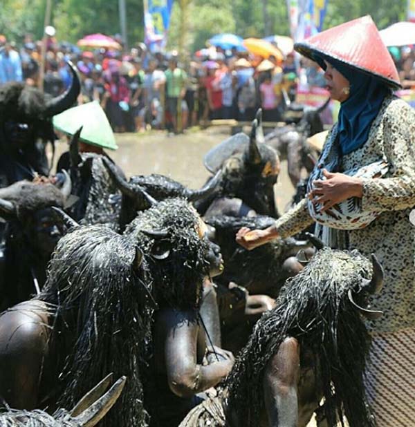 kebo-keboan