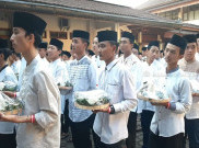  Rayakan Kemenangan Jokowi, Ribuan Warga Solo Adakan Umbul Donga dan Potong 1001 Tumpeng