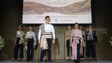 Pagelaran Tutur Batik: Jejak Artistik Para Penjaga Tradisi Batik Jawa Barat 