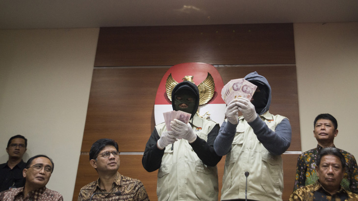 Politikus Golkar Suap Hakim PT Manado Rp 1 Miliar 