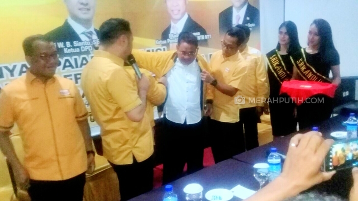 Mundur dari Ketua DPD Golkar, Agustinus Pindah ke Hanura