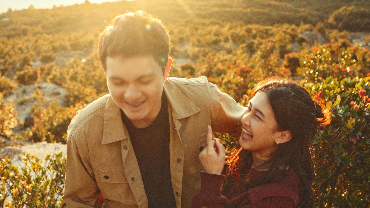 Lirik Denganmu Saja Single Yang Hadirkan Nuansa Pop Romantis Keisya Levronka dan Nyoman Paul
