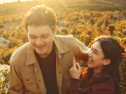 Lirik Denganmu Saja Single Yang Hadirkan Nuansa Pop Romantis Keisya Levronka dan Nyoman Paul