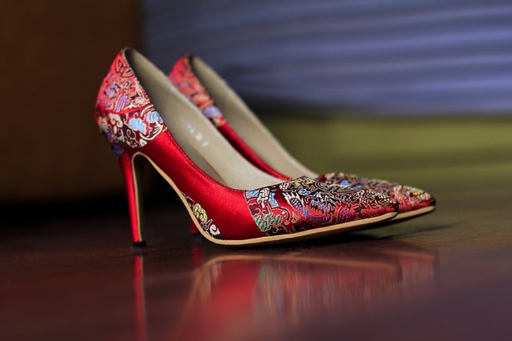 Trivia 3 _ Gunakan heels untuk memberikan kesan tubuh tinggi (Foto_ Pixabay_Pexels)
