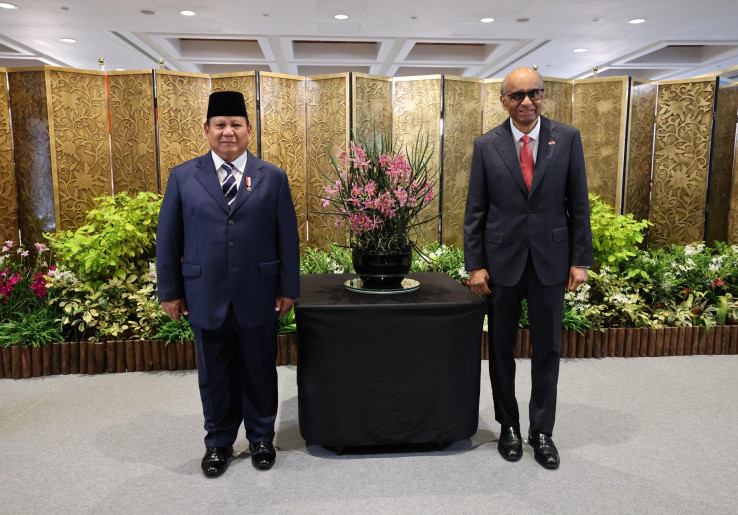 Saat Prabowo Terima Anggrek Singapura Beri Nama Ibu Dora Sigar Soemitro