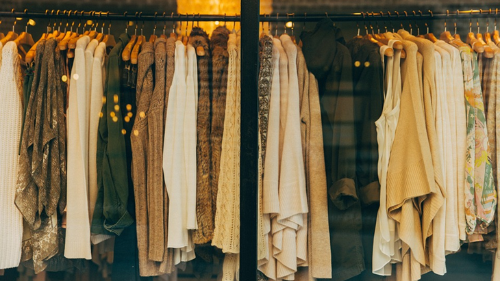 Pakaian dress. (Pixabay/ Free-Photos)